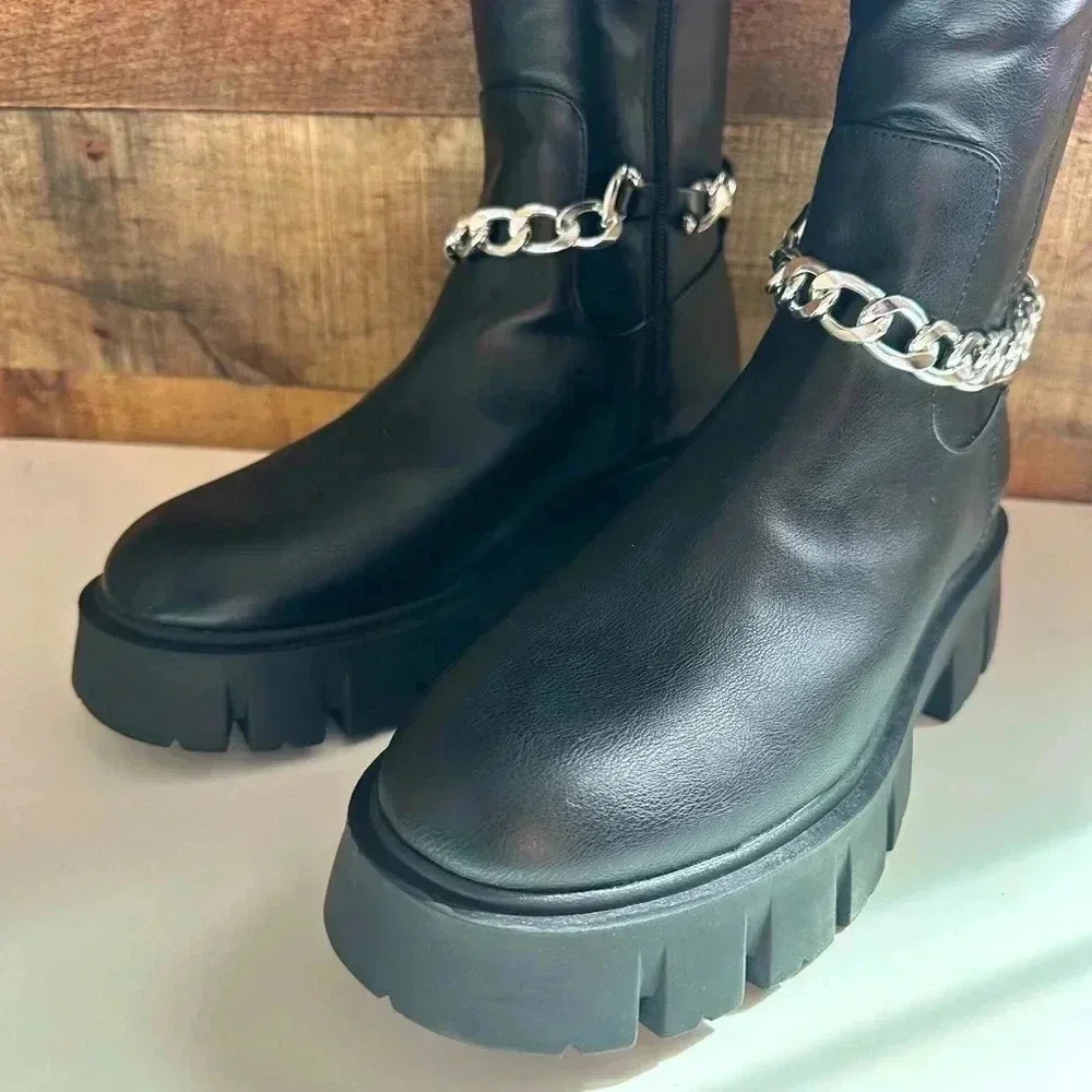 NWOT GBG Los Angeles Coen Knee High Platform Boots